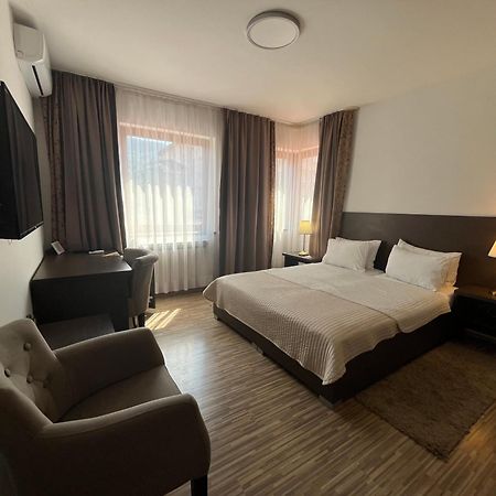 Hotel Divan Sarajevo Bagian luar foto